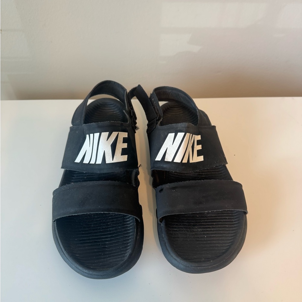 Nike Black Strap Sandals